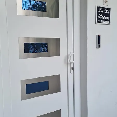 La-la Guest house 3*