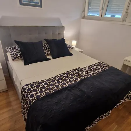 Casa de hóspedes La-la 3*